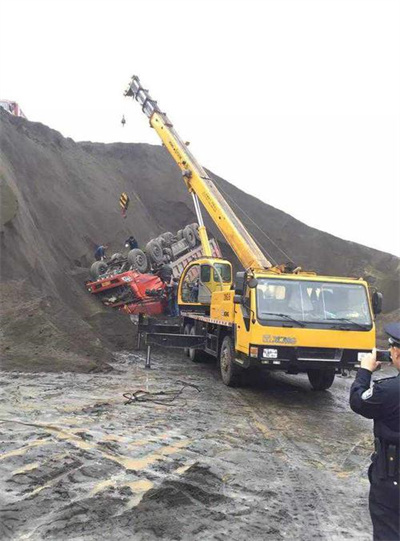 下关区上犹道路救援